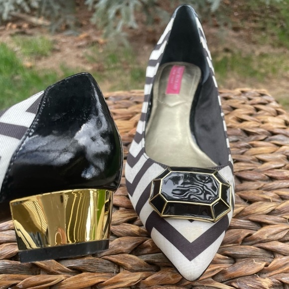 NEW Isaac Mizrahi Isadora 2 Chevron Stripe Ballet Inspired Slip-on Dress Shoes - Picture 9 of 9